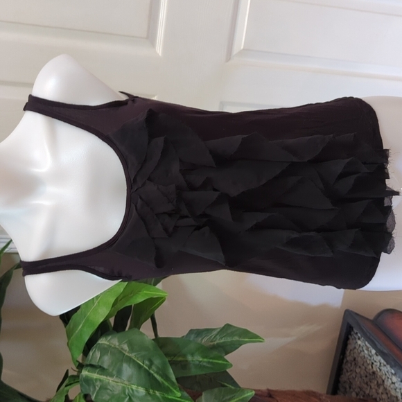 New York & Company Women's Black Ruffled Tank Top Size XS - Picture 1 of 4